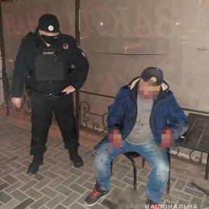 В Запорожье мужчина устроил стрельбу в кафе. Фото