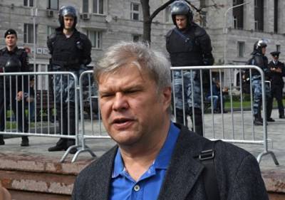 Депутата Мосгордумы Митрохина задержали из-за нарушения митингового законодательства