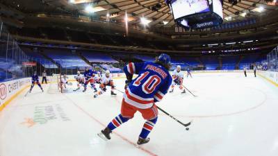Артемий Панарин - Дэвид Куинн - Тренер «Рейнджерс» высказался о шансах Панарина сыграть в матче НХЛ с «Бостоном» - russian.rt.com - Бостон - Нью-Йорк