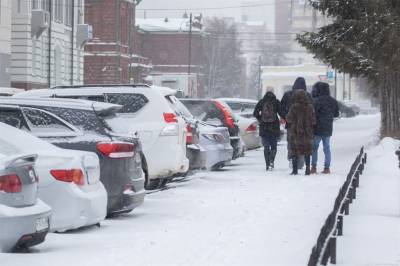 Губернатор Жвачкин поддержал снижение норматива на парковки в Томске