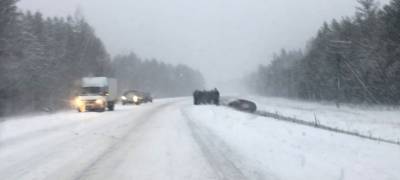 ГИБДД Карелии просит водителей ездить аккуратнее в снегопад