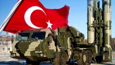 Эксперт: Штаты продолжают давить на Анкару, забыв уже все союзнические приличия