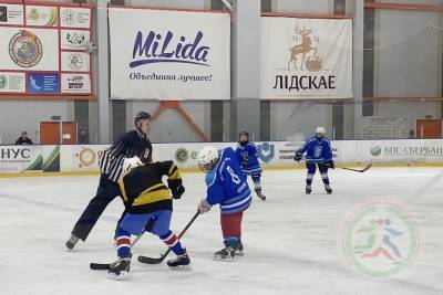 Команда Дятловского района стала победителем областных соревнований по хоккею «Золотая шайба» в младшей возрастной группе дивизиона «Б»