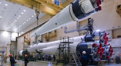 Роскосмос опубликовал фото ракеты "Союз", сменившей дизайн впервые за 50 лет