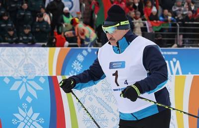 Команда Александра Лукашенко победила в эстафете на «Минской лыжне»
