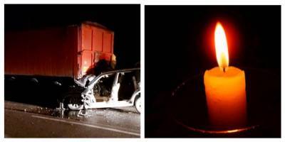 Страшная авария всколыхнула Одессу, кадры ДТП: "водитель влетел в грузовик и..."