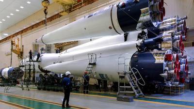 «Роскосмос» опубликовал снимки нового дизайна ракеты-носителя «Союз-2»
