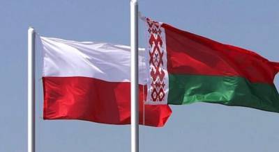 Польша высылает из страны двух белорусских консулов