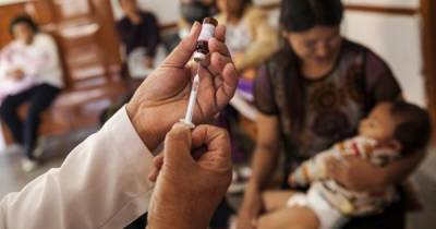 США с союзниками договорились о поставке миллиарда доз COVID-вакцины в Азии