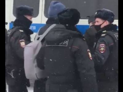 На форуме "Объединенных демократов" в Москве задержали 150 человек