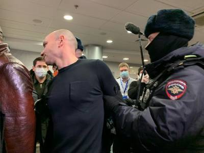 Венедиктов увидел в сорванном форуме депутатов "создание партии Ходорковского"