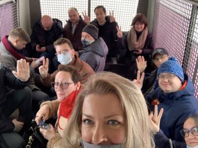 Ксения Фадеева - 170 человек задержали на Муниципальном форуме в Москве. К части из них не пускают адвокатов - tv2.today - Москва