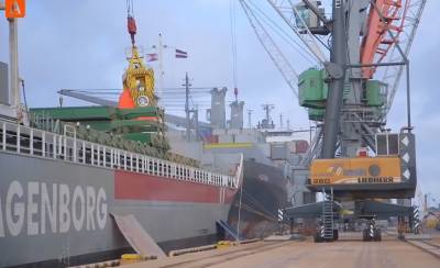 Sputnik: Запад оценивает проблемы латвийских портов на фоне «сингапурского разворота»