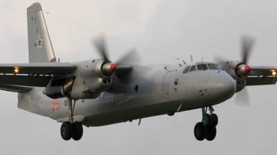 Два человека выжили при крушении военного самолета в Казахстане