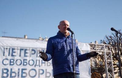 Депутата Максима Резника задержали на форуме «Муниципальная Россия» в Москве
