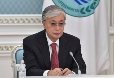 Президент Казахстана выразил соболезнования семьям погибших при крушении Ан-26