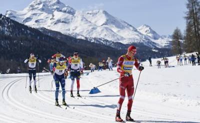 Российский лыжник Александр Большунов выиграл масс-старт на заключительном этапе Кубка Мира в Швейцарии