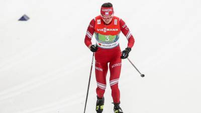 Российская лыжница Ступак выиграла гонку на 10 километров в финале Кубка мира