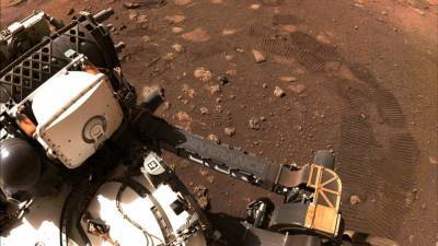 Perseverance записал щелчок лазера по камням на Марсе
