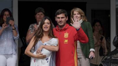 Экс-футболист сборной Испании Икер Касильяс и Сара Карбонеро объявили о разводе