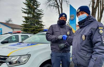 На Прикарпатье заступили на службу полицейские офицеры общины