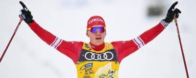 Россиянин Большунов выиграл масс-старт на этапе КМ по лыжным гонкам