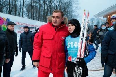 Более 600 человек в Туле приняли участие в Ночной лыжной гонке Веденино 13 марта
