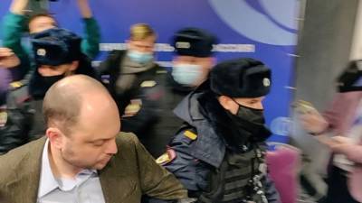 Московская полиция начала отпускать задержанных муниципальных депутатов