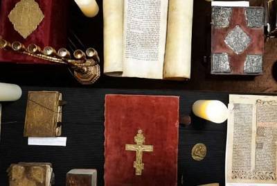 В Орле показали уникальную коллекцию Библий