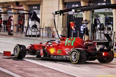 Гонщики Ferrari оценивали разные составы шин