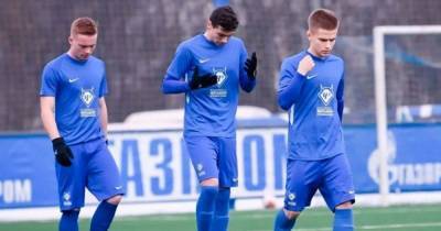 Перелом и сотрясение мозга: в России футболисты юношеской команды жестко избили соперника