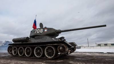 Броня крепка: в Великобритании признали превосходство танковых войск РФ