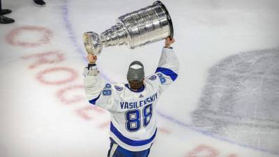 Голкипер «Тампы» Василевский установил рекорд НХЛ