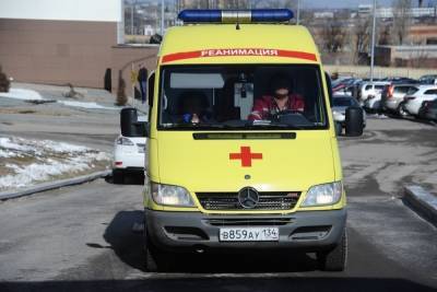 В столкновении с КамАЗом пострадал пассажирка Renault Logan