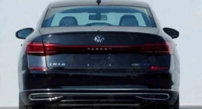 Компания Volkswagen опубликовала изображения обновленного седана Passat