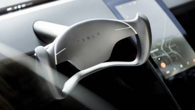 Автопилот электромобилей Tesla будет больше полагаться на данные камер