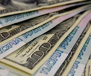 Аналитик предрек обвал курса доллара к концу апреля