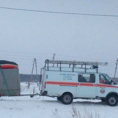 Спасатели эвакуируют с озера Байкал группу из 12 туристов
