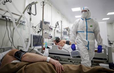 В России за сутки выявлено 10083 больных коронавирусом