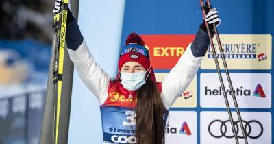 Лыжница Ступак выиграла бронзу в гонке преследования на этапе КМ