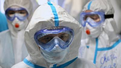Коронавирусом в России заразились еще 10 083 человека