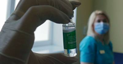Вакцинация по вызову. В Украине пожилых людей будут прививать от COVID-19 на дому