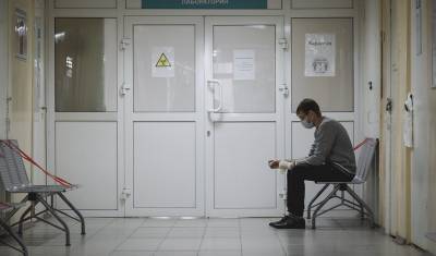 В России суточный прирост больных коронавирусом вновь превысил 10 тысяч