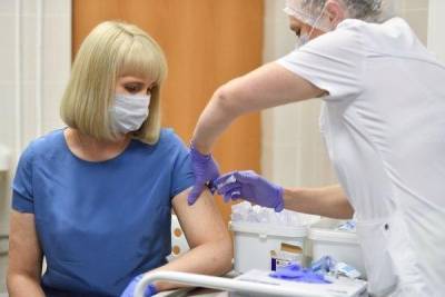 Вирусолог предупредил о возможности роста заражений коронавирусом в России осенью