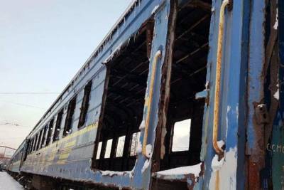 В Донецке пустили на порезку железнодорожные вагоны