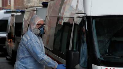 Число случаев коронавируса в Петербурге превысило 380 тысяч
