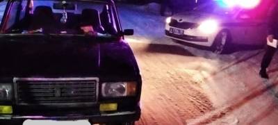 Инспекторы ДПС в поселке Карелии поймали подростка без прав за рулем "четверки"