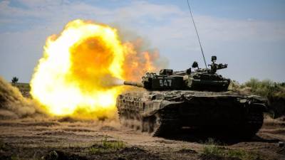 Эксперт оценил публикацию доклада о силе танковых войск России и Британии
