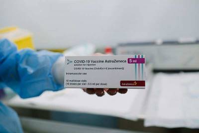 В Ирландии рекомендовано приостановить вакцинацию AstraZeneca
