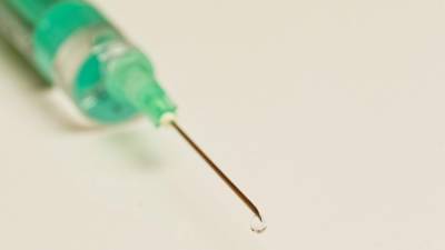 Поставки вакцины от AstraZeneca сократят в Чехии